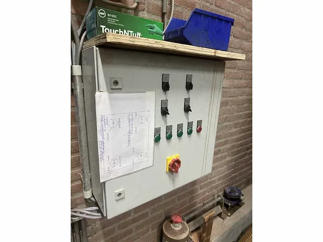Volledige voorraad tankopslag (4 tanks) met viking opvoerpompen en besturingsysteem - afbeelding 5 van  13