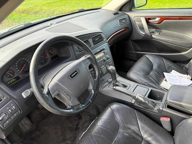 Volvo - 2000 - v70 - 2.4 t comfort line - 60-fz-fl - afbeelding 10 van  13