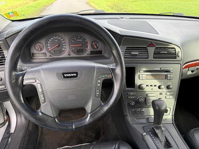 Volvo - 2000 - v70 - 2.4 t comfort line - 60-fz-fl - afbeelding 11 van  13