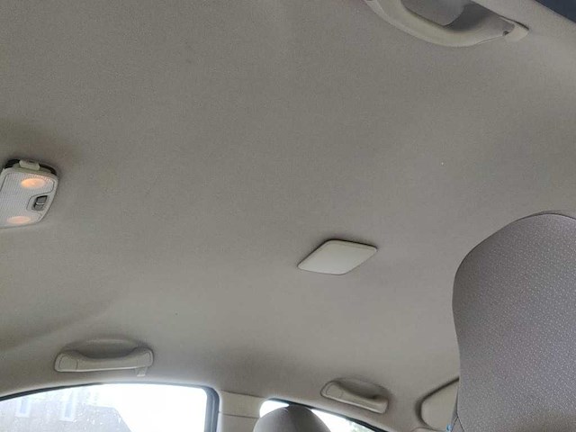 Volvo - 2002 - s60 - 2.4 edition - 08-jf-sf - afbeelding 2 van  21