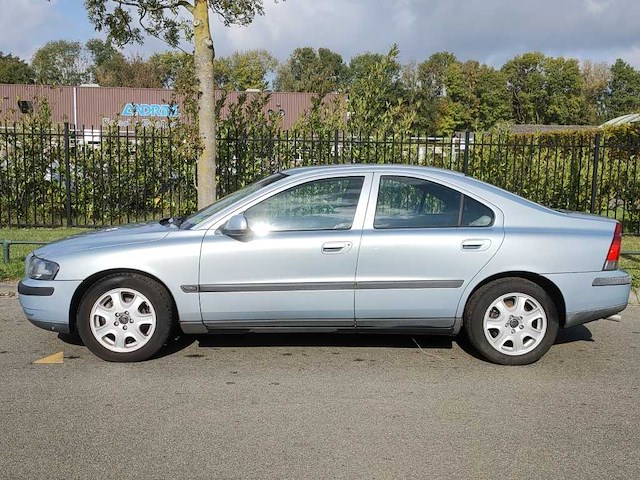 Volvo - 2002 - s60 - 2.4 edition - 08-jf-sf - afbeelding 17 van  21