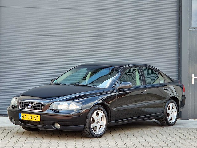 Volvo - 2002 - s60 - 2.4 t awd geartronic - 44-jn-kr - afbeelding 1 van  22