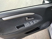 Volvo - 2002 - v40 - 1.8 europa - 15-jz-bg - afbeelding 4 van  16