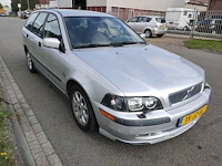 Volvo - 2002 - v40 - 1.8 europa - 15-jz-bg - afbeelding 9 van  16