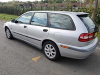 Volvo - 2002 - v40 - 1.8 europa - 15-jz-bg - afbeelding 11 van  16