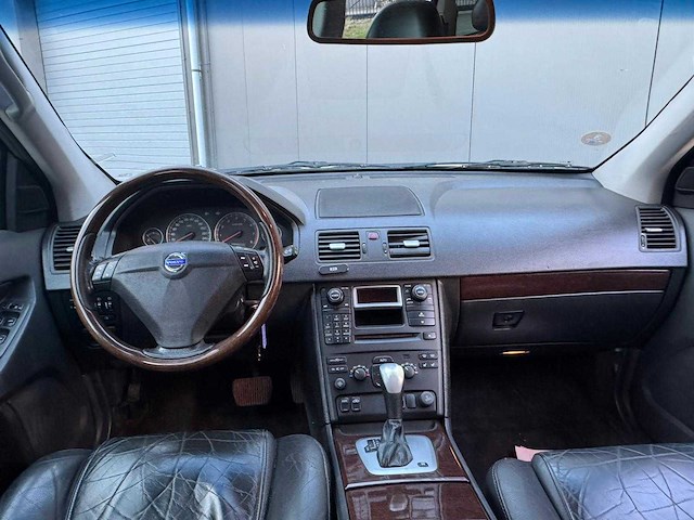 Volvo - 2003 - xc90 - 2.5 t - 7 pers - automaat - xd-344-v - afbeelding 2 van  18