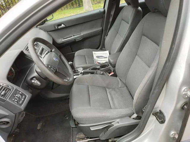 Volvo - 2004 - v50 - 1.8 - 35-pn-pv - afbeelding 8 van  20