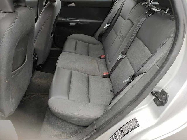 Volvo - 2004 - v50 - 1.8 - 35-pn-pv - afbeelding 19 van  20