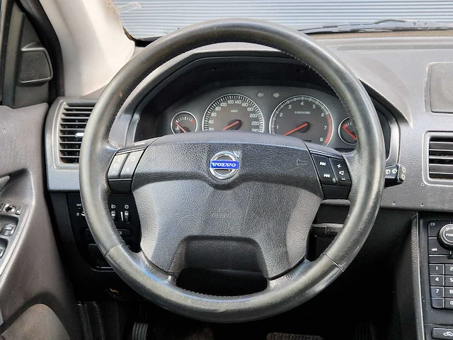 Volvo - 2004 - xc90 - 2.9 t6 elite - 7 pers - 96-np-nt - afbeelding 4 van  24