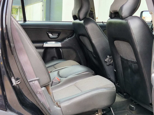 Volvo - 2004 - xc90 - 2.9 t6 elite - 7 pers - 96-np-nt - afbeelding 17 van  24
