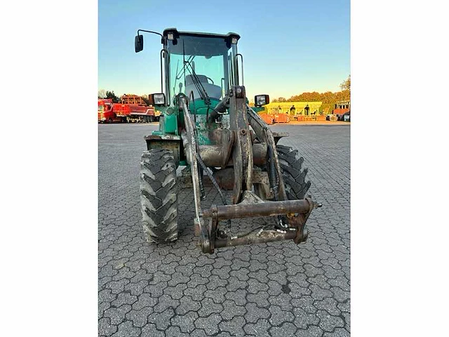 Volvo - 2005 - l30 - shovel - afbeelding 1 van  8