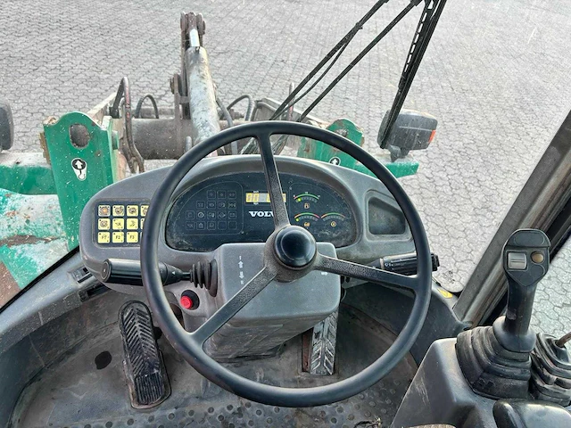 Volvo - 2005 - l30 - shovel - afbeelding 6 van  8