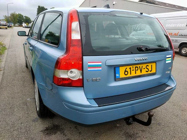Volvo - 2005 - v50 - 2.4 - 61-pv-sj - afbeelding 11 van  16
