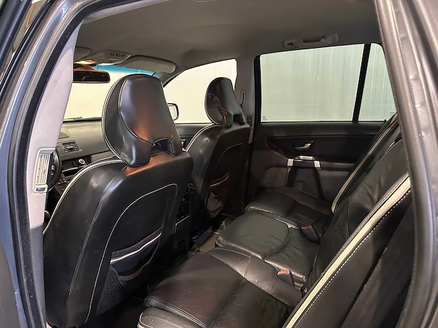Volvo - 2008 - xc90 - 4.4 v8 sport awd 7 zitplaatsen engels kenteken - afbeelding 2 van  23
