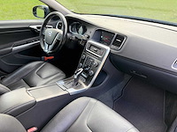 Volvo - 2013 - v60 - 2.4 d6 awd pl.i sum. - 7-szh-17 - afbeelding 6 van  15