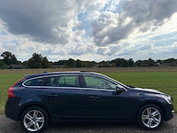 Volvo - 2013 - v60 - 2.4 d6 awd pl.i sum. - 7-szh-17 - afbeelding 10 van  15