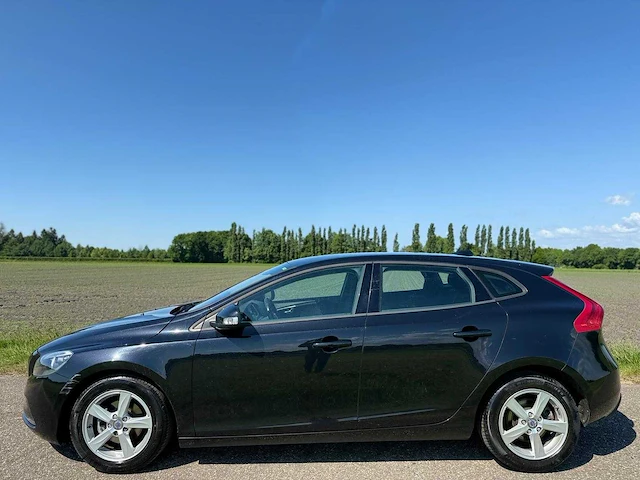 Volvo - 2014 - v40 - 1.6 d2 momentum - gl-520-n - afbeelding 5 van  12