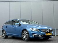 Volvo - 2014 - v60 - 2.4 d6 awd pl.i sum. - 1-tgl-58 - afbeelding 17 van  23