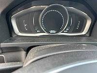 Volvo - 2015 - v60 - d4 r-line - personenauto - afbeelding 13 van  50