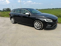 Volvo - 2015 - v60 - d4 r-line - personenauto - afbeelding 19 van  50