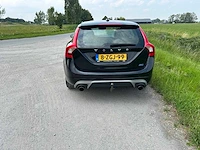 Volvo - 2015 - v60 - d4 r-line - personenauto - afbeelding 45 van  50