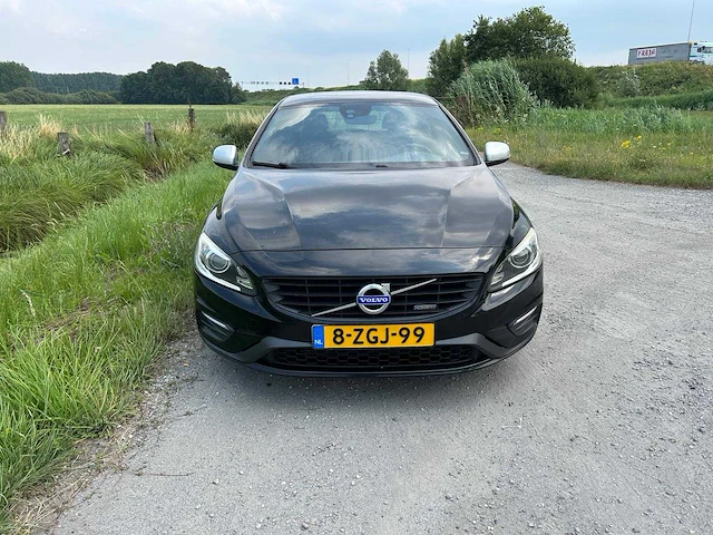 Volvo - 2015 - v60 - d4 r-line - personenauto - afbeelding 50 van  50