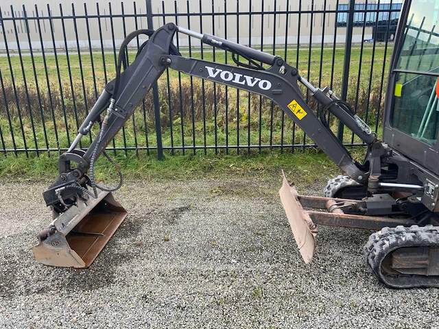Volvo - 2019 - ec18e - minigraafmachine - afbeelding 5 van  26