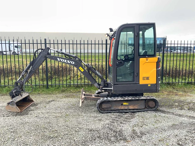 Volvo - 2019 - ec18e - minigraafmachine - afbeelding 12 van  26