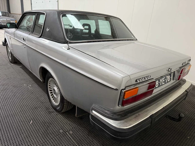 Volvo - 262 c - bertone - oldtimer - 1977 - afbeelding 2 van  34
