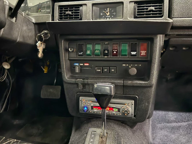Volvo - 262 c - bertone - oldtimer - 1977 - afbeelding 13 van  34
