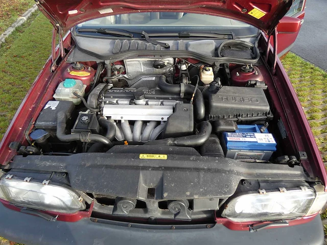 Volvo - 850 - 2.3 t-5 com.lux.ex. - car - 1996 - afbeelding 6 van  26