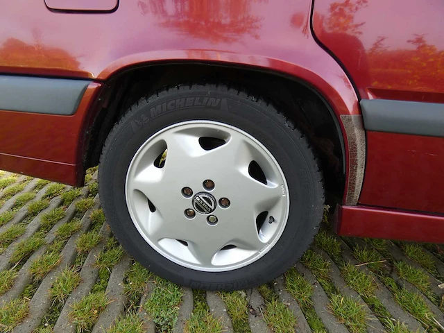 Volvo - 850 - 2.3 t-5 com.lux.ex. - car - 1996 - afbeelding 8 van  26