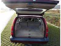 Volvo - 850 - 2.3 t-5 com.lux.ex. - car - 1996 - afbeelding 21 van  26
