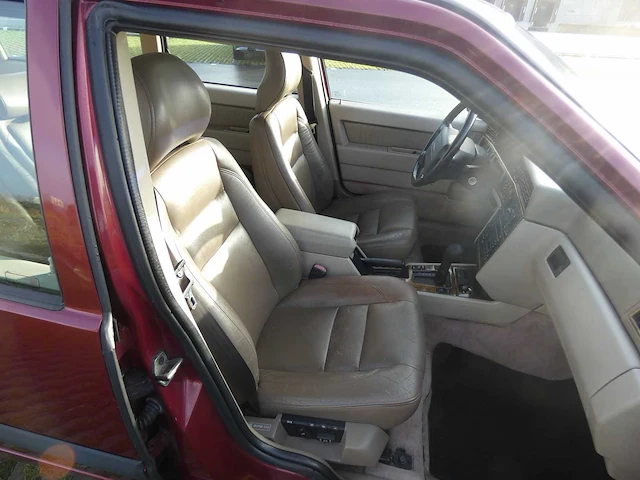 Volvo - 850 - 2.3 t-5 com.lux.ex. - car - 1996 - afbeelding 24 van  26