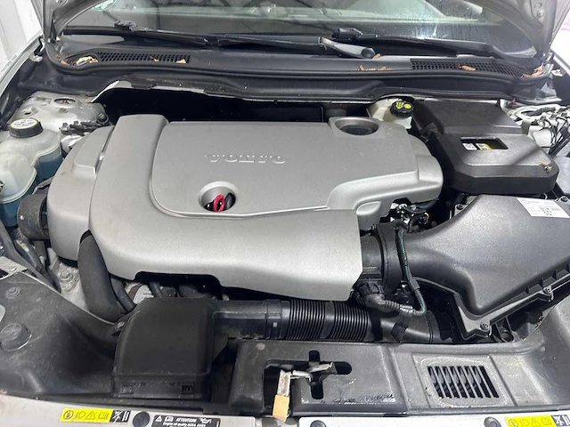 Volvo - c70 convertible - 2.4 d5 automaat kinetic - 12-xv-jd - afbeelding 8 van  17