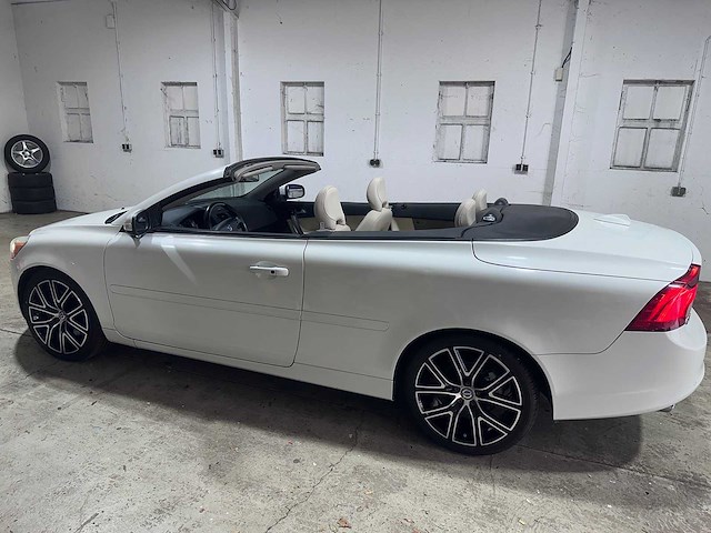 Volvo - c70 convertible - 2.5 t5 momentum - s-501-vz - afbeelding 12 van  21