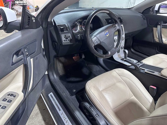 Volvo - c70 convertible - 2.5 t5 momentum - s-501-vz - afbeelding 21 van  21