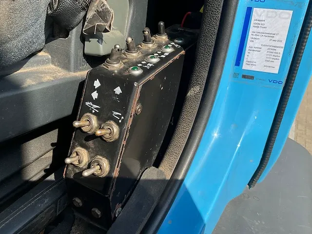 Volvo - fe 62r 300 - vrachtwagen - afbeelding 21 van  34