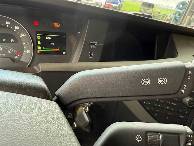 Volvo - fh 420 euro 6 - vrachtwagen - afbeelding 11 van  25