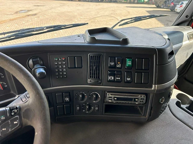 Volvo - fm 380 - vrachtwagen - afbeelding 12 van  12