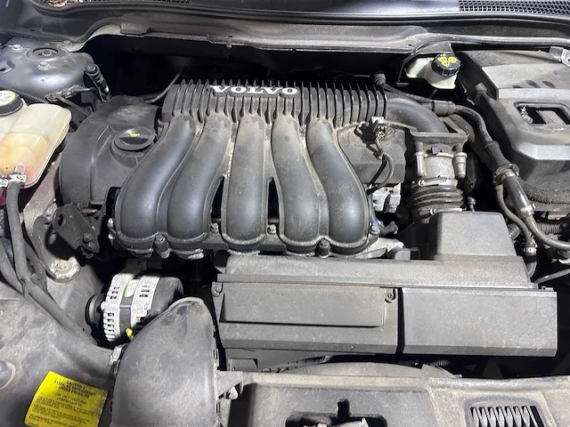 Volvo - s40 - 2.4 summum - 43-pz-kn - afbeelding 10 van  19