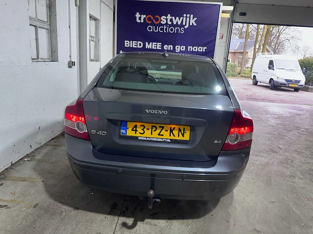 Volvo - s40 - 2.4 summum - 43-pz-kn - afbeelding 14 van  19