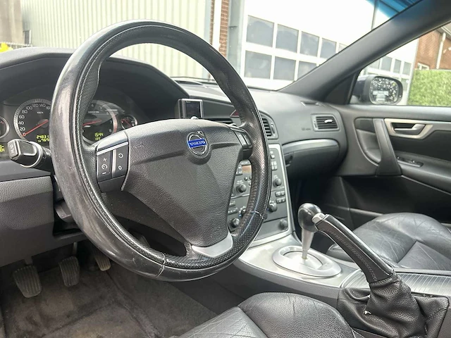 Volvo - s60 - 2.0t drivers edition | 21-zl-gf - afbeelding 2 van  26