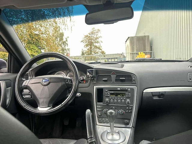 Volvo - s60 - 2.0t drivers edition | 21-zl-gf - afbeelding 17 van  26
