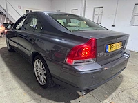 Volvo - s60 - 2.4 d5 momentum - 92-tk-zn - afbeelding 13 van  19