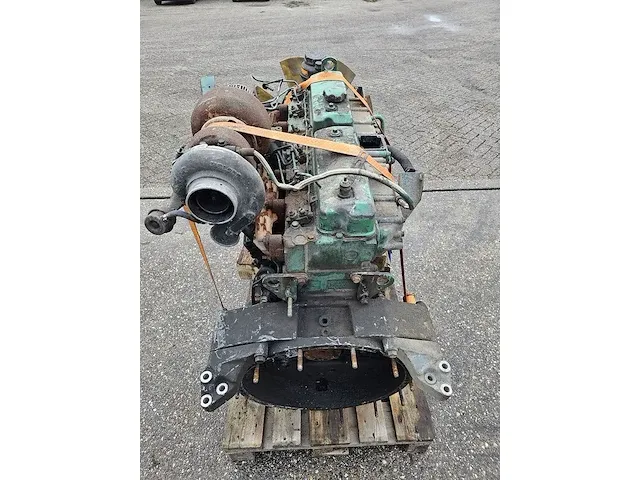 Volvo - turbo - motor - afbeelding 4 van  5