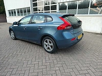 Volvo - v40 - 1.6 d2 summum - personenauto - afbeelding 23 van  32