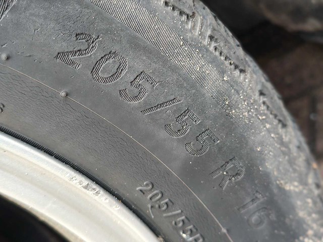 Volvo - v40 - 1.6 d2 summum - personenauto - afbeelding 14 van  32