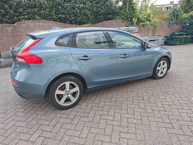 Volvo - v40 - 1.6 d2 summum - personenauto - afbeelding 6 van  32