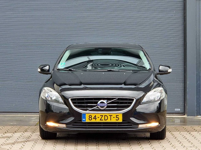 Volvo - v40 - 1.6 t3 kinetic - 84-zdt-5 - 2012 - afbeelding 2 van  28